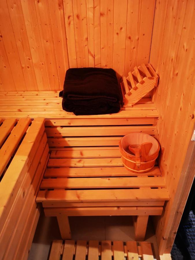 Forest Path Luxury Studio Apartment With Large Bedroom Bathroom And Sauna Sleeps Up To 4 Ballynahinch Eksteriør bilde